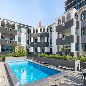Apartment Warwick Mansions 12, Cape Town